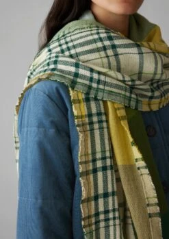Cabin Check Scarf | Green/Multi -Falke Store ASCUS06 3