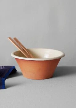 Willow Pottery Salad Bowl | Terracotta/Ecru -Falke Store HCETW04 02