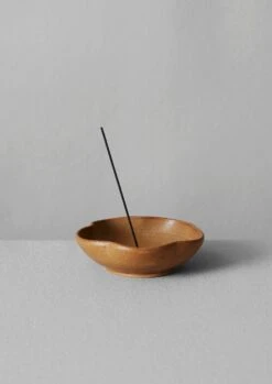 Rebecca Proctor Scalloped Incense Holder | Ochre -Falke Store HCETW19 04