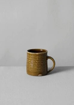 Lily Pearmain Ripple Mug | Ochre