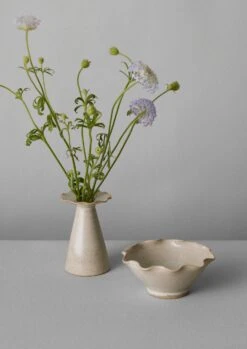 Alice Passingham Scalloped Vase | White -Falke Store HCEUS33 4