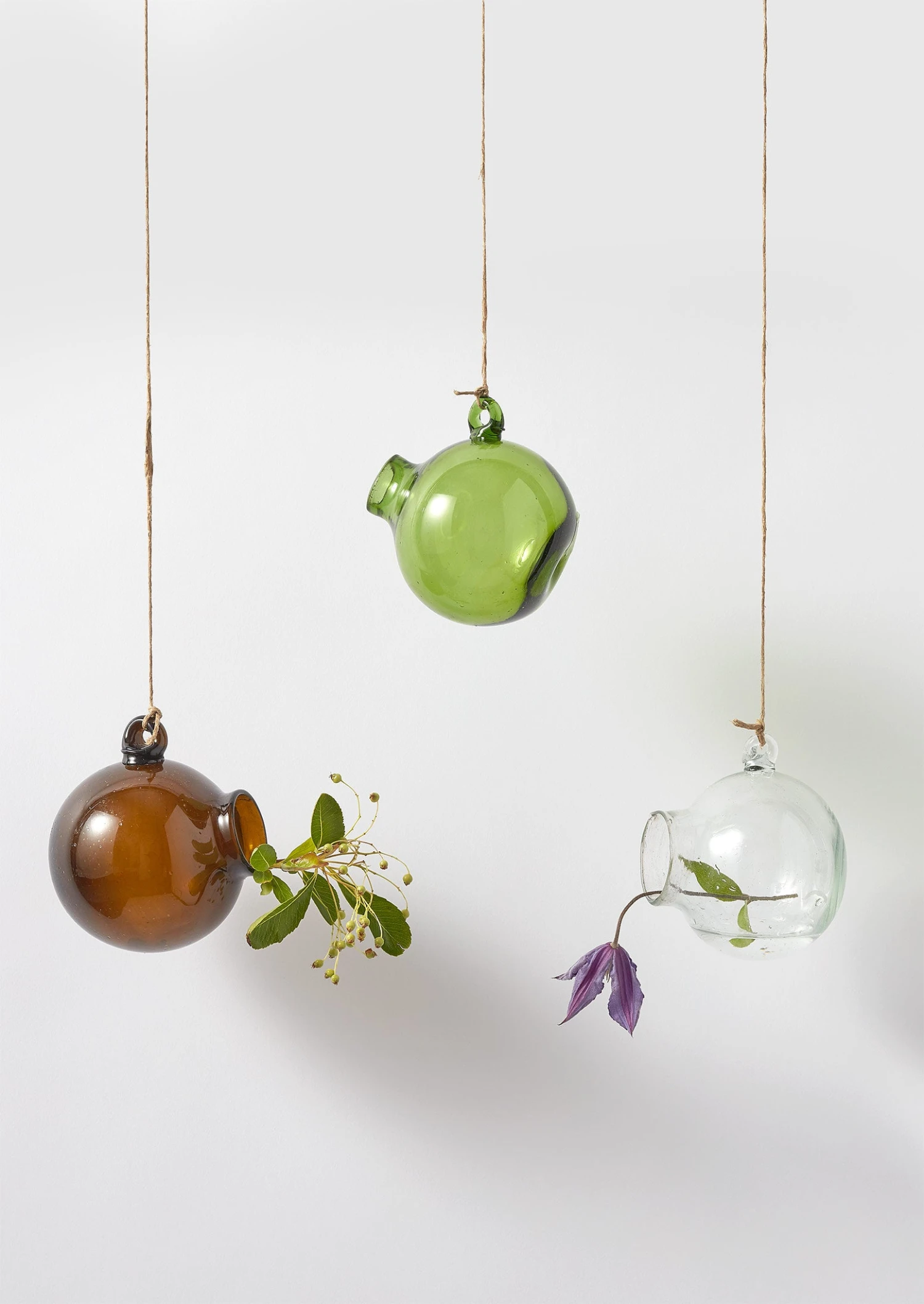 Hanging Boule Glass Vase | Transparent 4 Hanging Boule Glass Vase | Transparent - Image 2