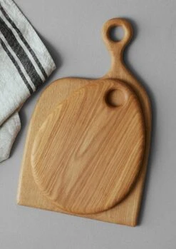 Forge Creative Wide Oak Chopping Board | Natural -Falke Store HKIQW11 01