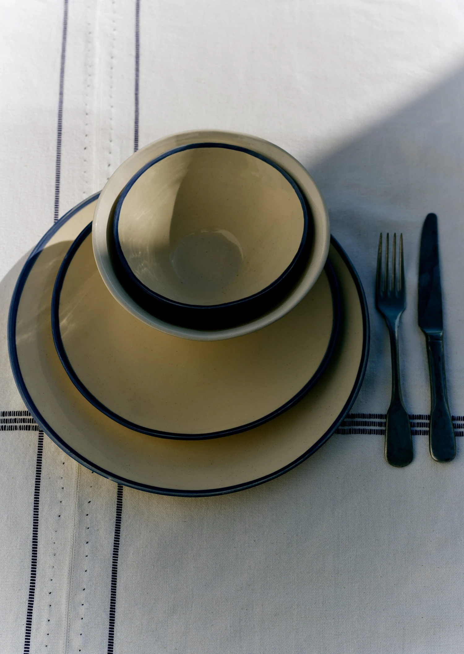 Wonki Ware Pudding Bowl | Natural/Blue 6 Wonki Ware Pudding Bowl | Natural/Blue - Image 4