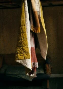 Hand Stitched Organic Velvet Quilt | Pomelo -Falke Store HTQTW14 2