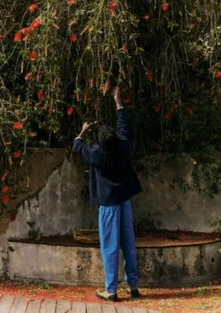 V-Neck Donegal Wool Cardigan | Navy -Falke Store MKNUS13 9