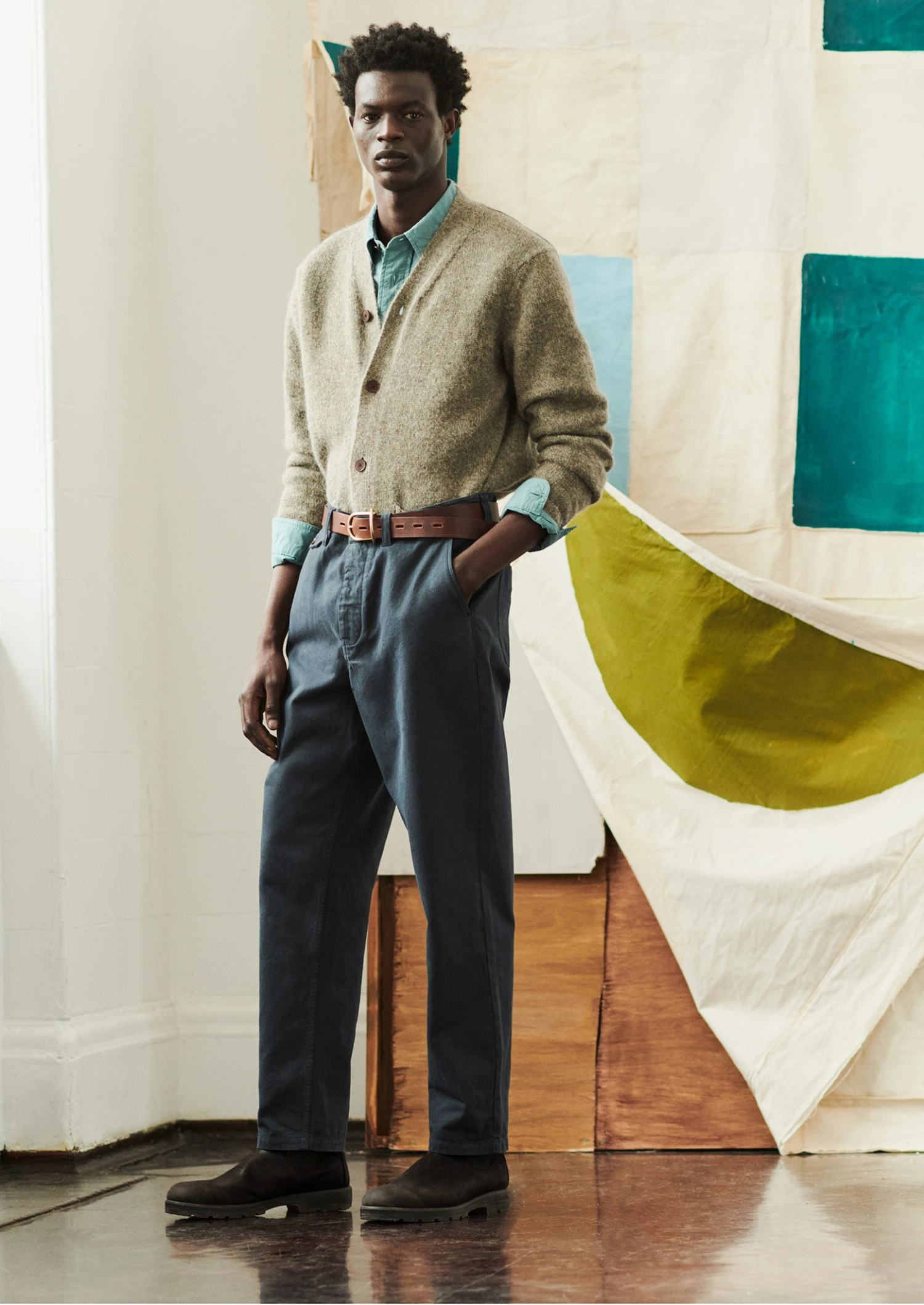 Norv Garment Dyed Tapered Trousers | Slate 4 Norv Garment Dyed Tapered Trousers | Slate - Image 2