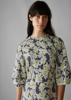 Rounded Sleeve Painted Daisy Dress | Billi Flower Yellow -Falke Store WDRUS12 4 20ac1e3d dc4b 4693 b08d 3b33635b532b