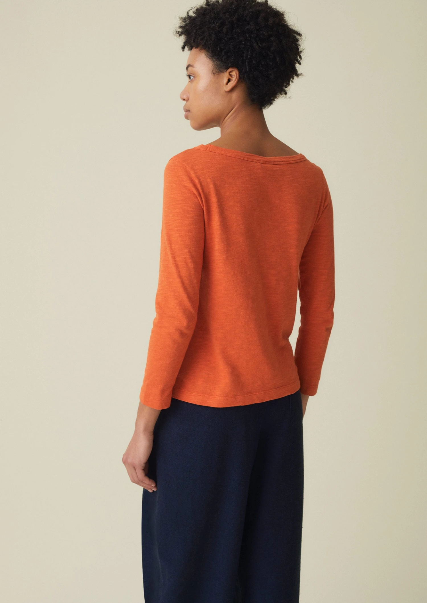 Garment Dyed Boat Neck Tee | Mango 5 Garment Dyed Boat Neck Tee | Mango - Image 3