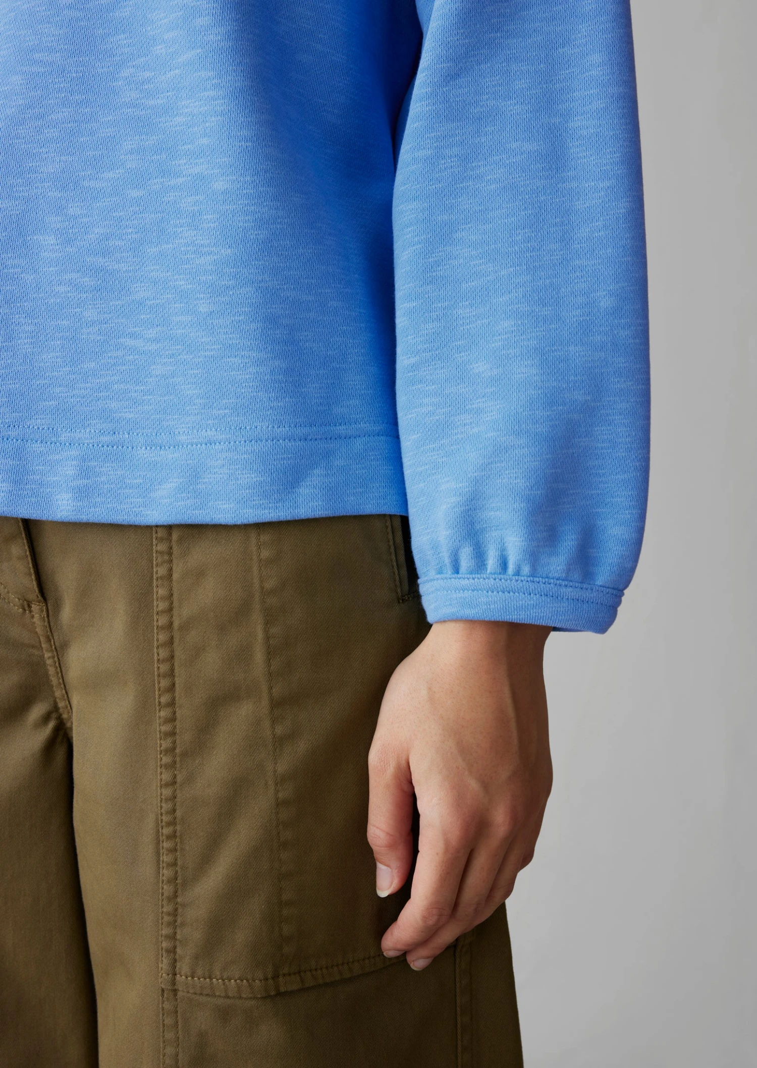 Cotton Jersey Raglan Sweatshirt | Cornflower 6 Cotton Jersey Raglan Sweatshirt | Cornflower - Image 4