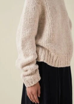 Boucle Alpaca Wool Sweater | Ecru -Falke Store WKNTW32 3