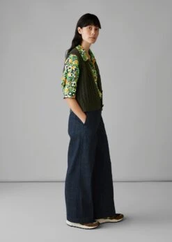 Textured Knitted Waistcoat | Darkest Olive -Falke Store WKNUS03 2