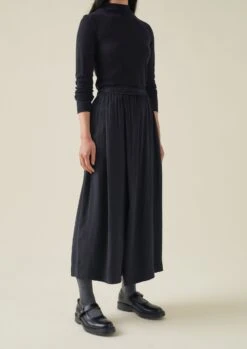 Crinkle Twill Culottes | Midnight -Falke Store WSKTW06 7copy