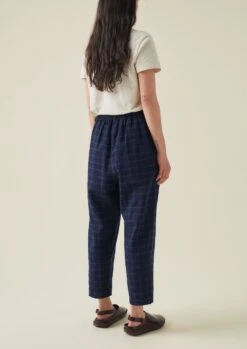 Alix Cotton Wool Seersucker Trousers | Navy -Falke Store WTRTW25 4